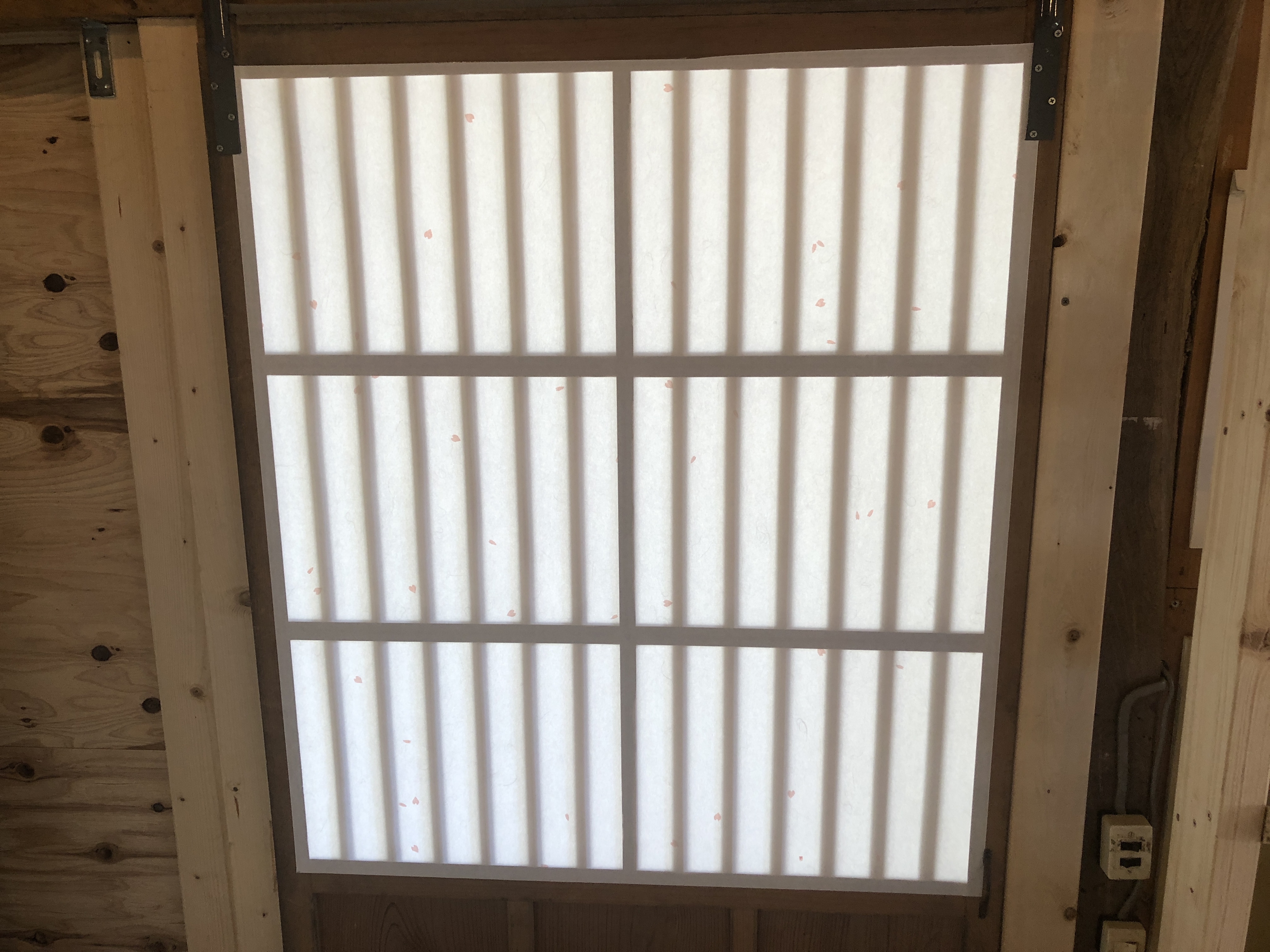 玄関完成 引き戸と壁づくり 名水の里 なたうち村